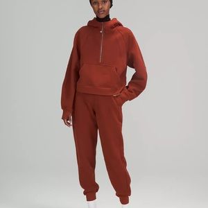 NWT Lululemon Scuba High-Rise Jogger In Sz 10